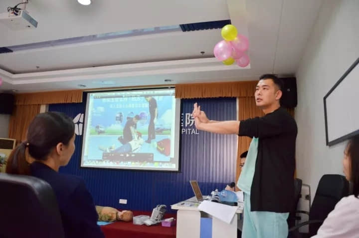 全院心肺復蘇培訓……緊急情況，愿我們都能救人一命